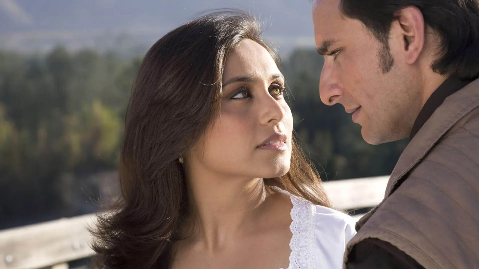 Thoda Pyaar Thoda Magic backdrop