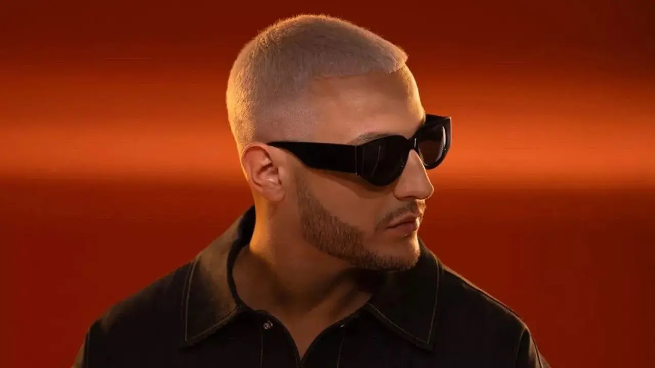 DJ Snake en concert au Main Square Festival backdrop