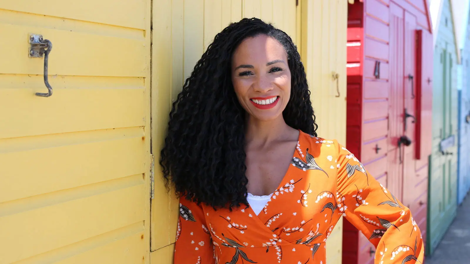 Fantasy Homes by the Sea backdrop