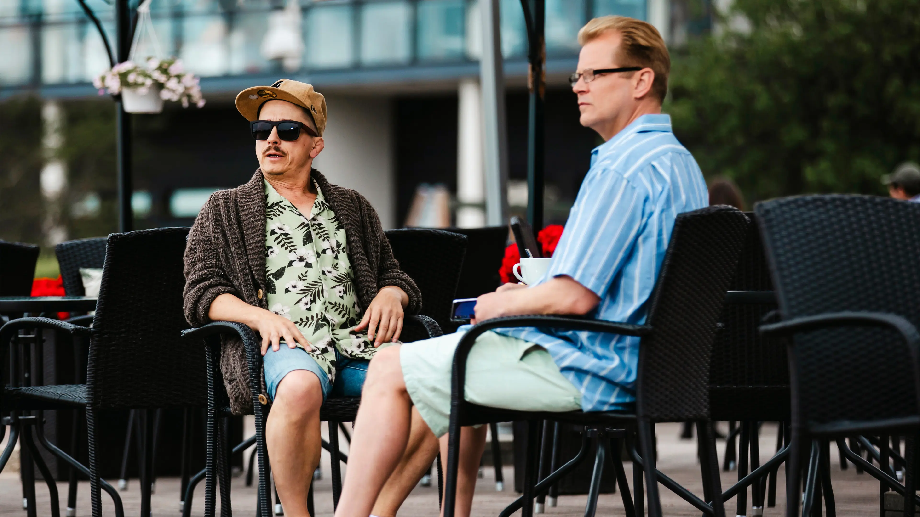 Luottomies-elokuva: All in backdrop