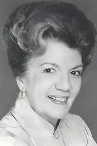 Carmen Zapata