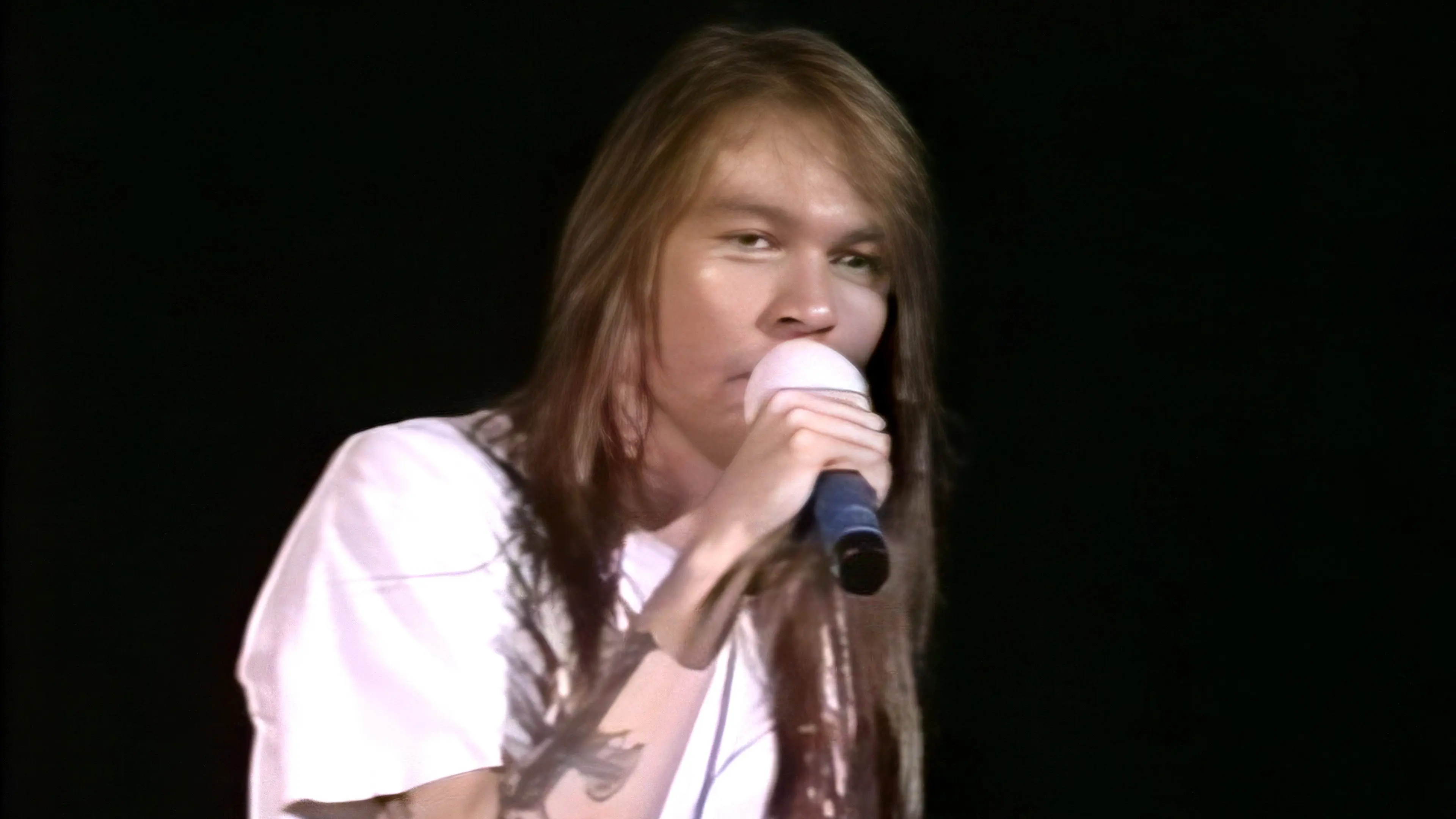 Guns N' Roses: Live In Oklahoma City backdrop