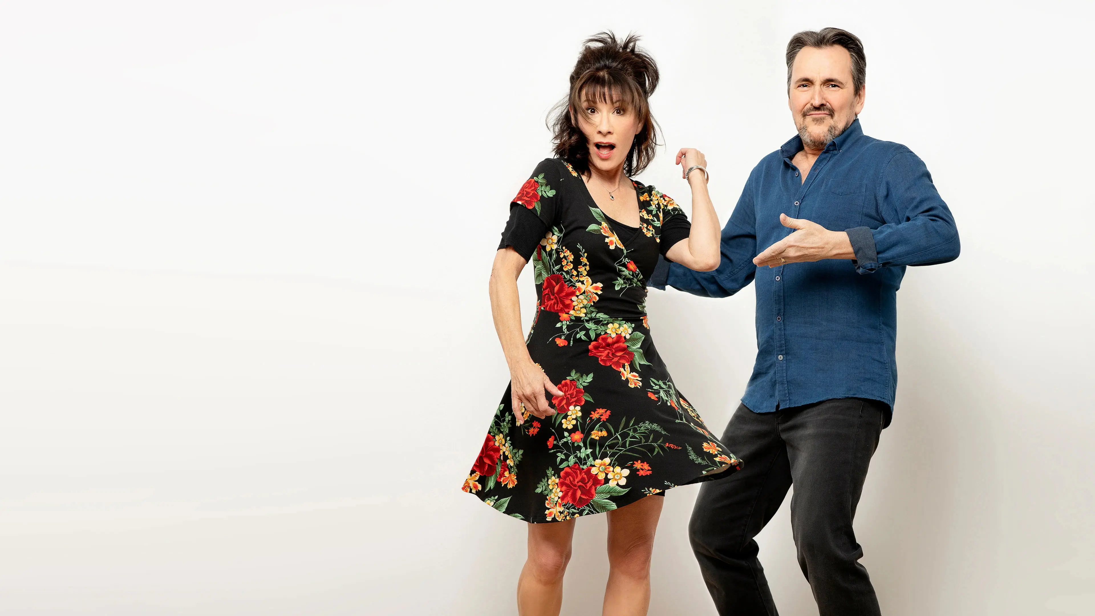 Un gars, une fille backdrop